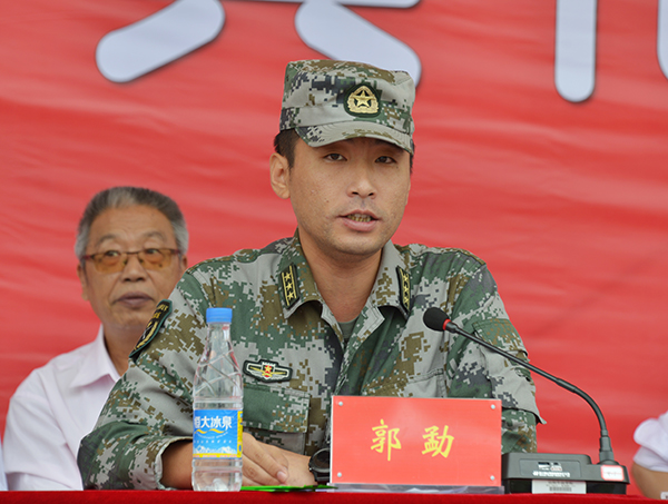 学院隆重举行2015级新生开学典礼暨军训动员大会